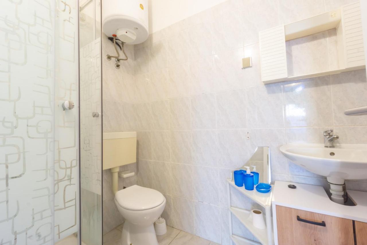 Kob Orog Good Location With Sea Views And Modern Decor Apartment Metajna Exterior foto