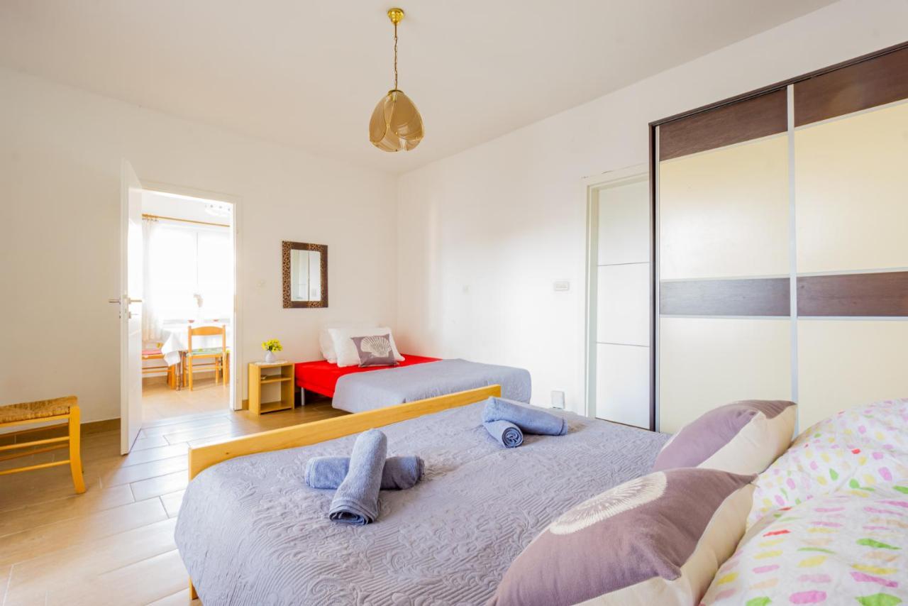Kob Orog Good Location With Sea Views And Modern Decor Apartment Metajna Exterior foto